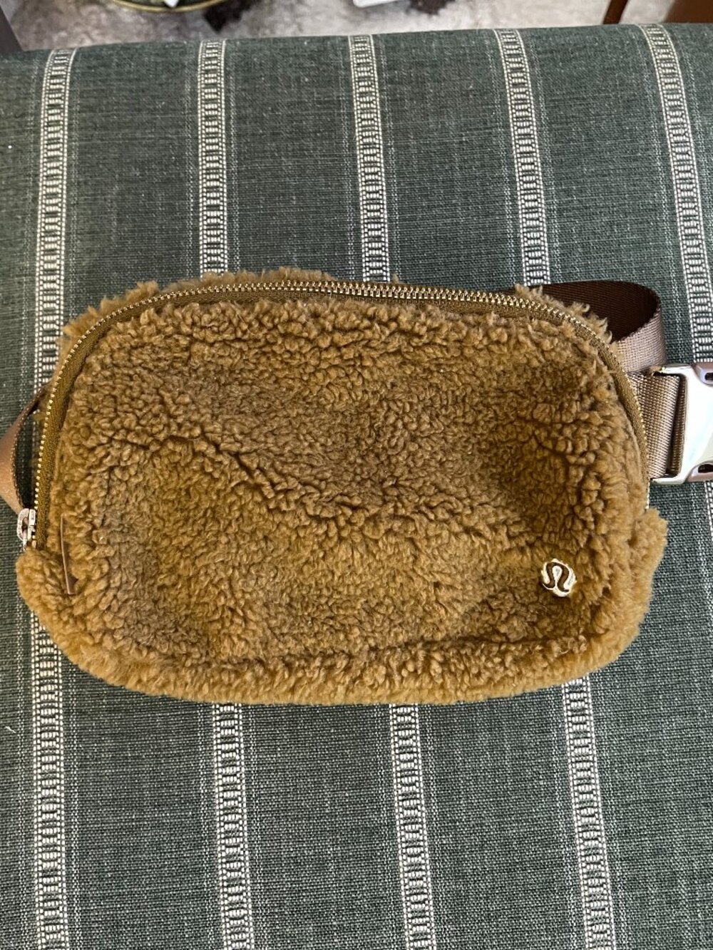 LULULEMON SHEARLING BELT BAG IN BROWN WITH GOLD HARDWARE